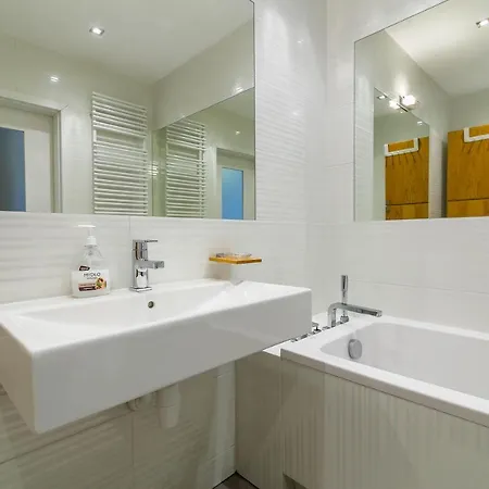 Apartamento Rent A Flat Torunska St.