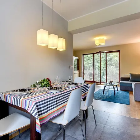 Rent A Flat Torunska St. Apartamento